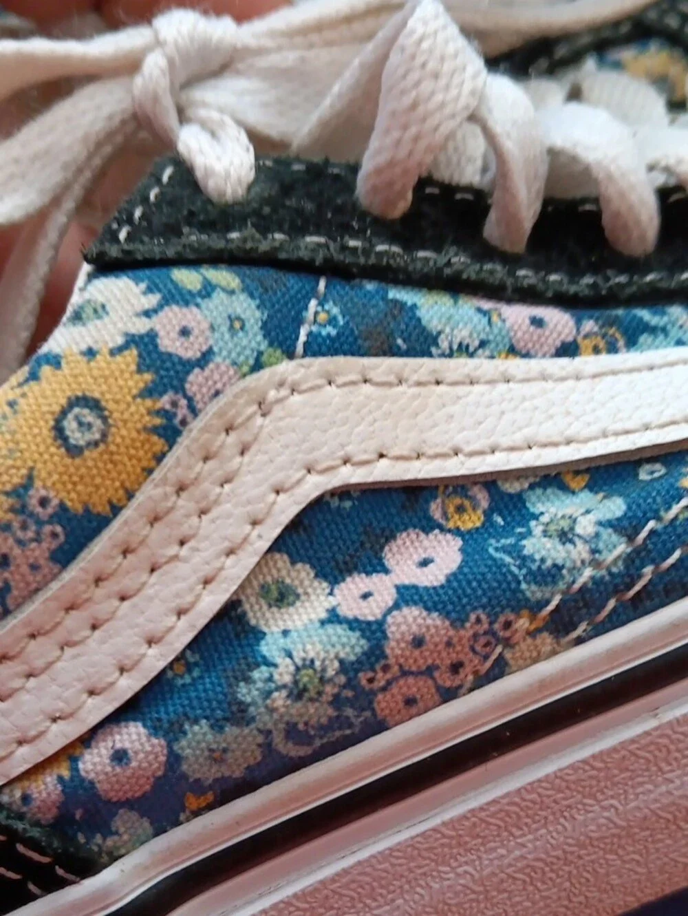 Old Skool Vans Sneakers  Blue Floral and Black Suede Girls Size 12